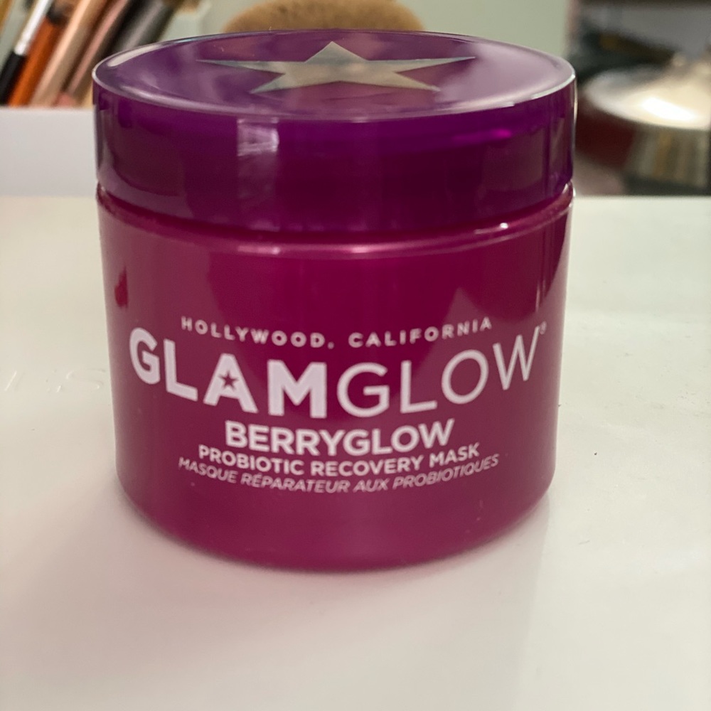 GLAMGLOW Berryglow probiotic recovery mask